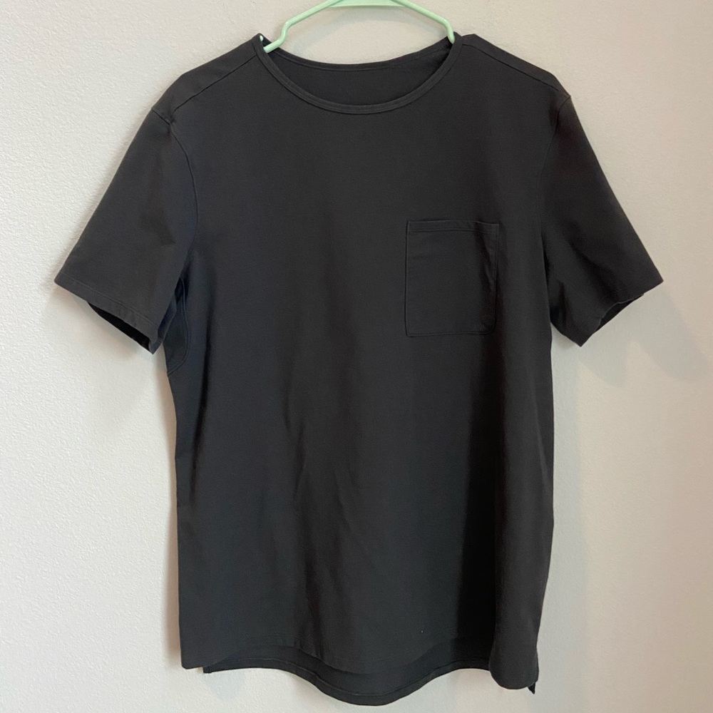 Lululemon Mens Tshirt size Large Fits Medium